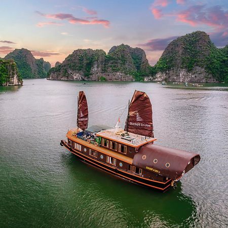 Sunlight Boutique Cruise - Cat Ba Island 호텔 하롱 외부 사진