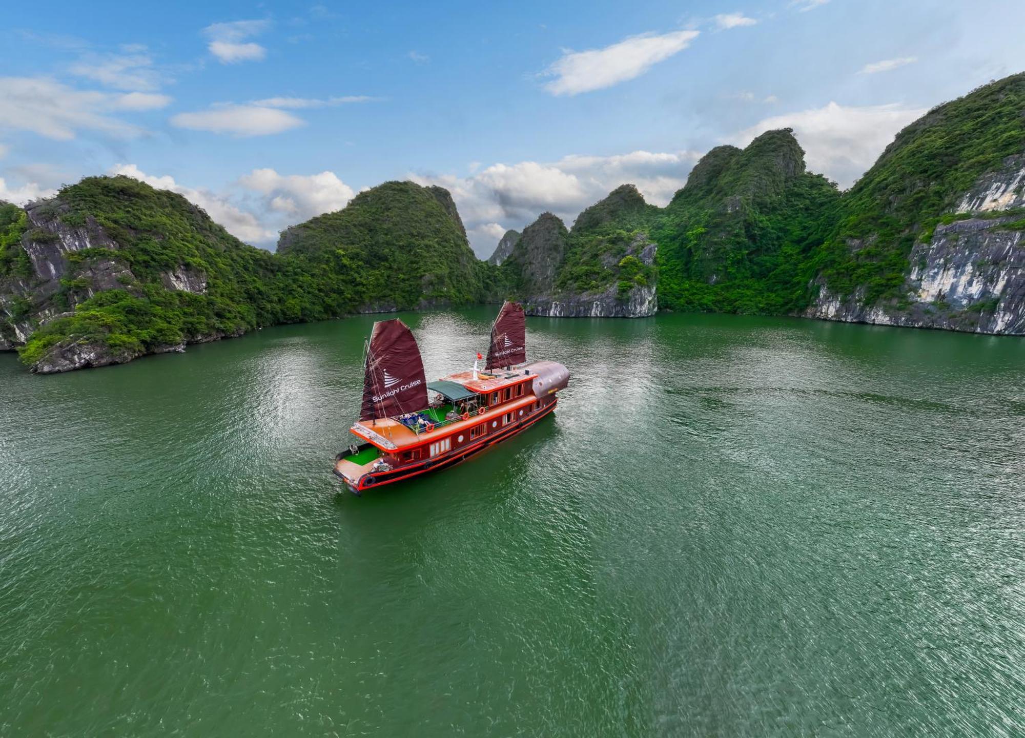 Sunlight Boutique Cruise - Cat Ba Island 호텔 하롱 외부 사진
